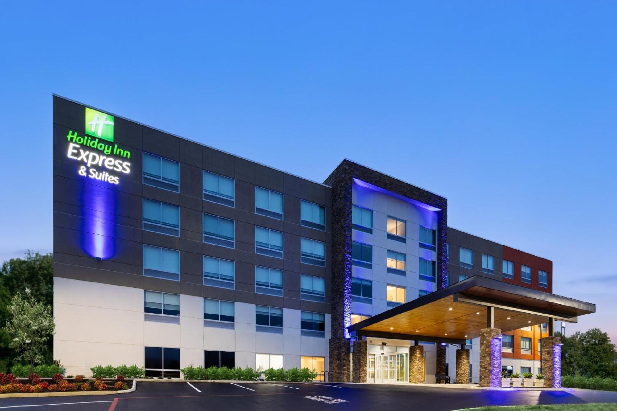 Holiday Inn Express & Suites Waynesboro East Exterior foto